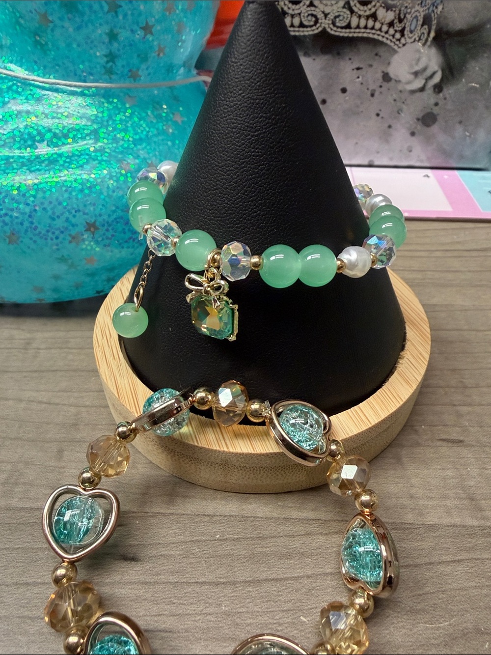 Mint Green glass Beaded Charm Bracelet Set with Gold Accents. 🆕